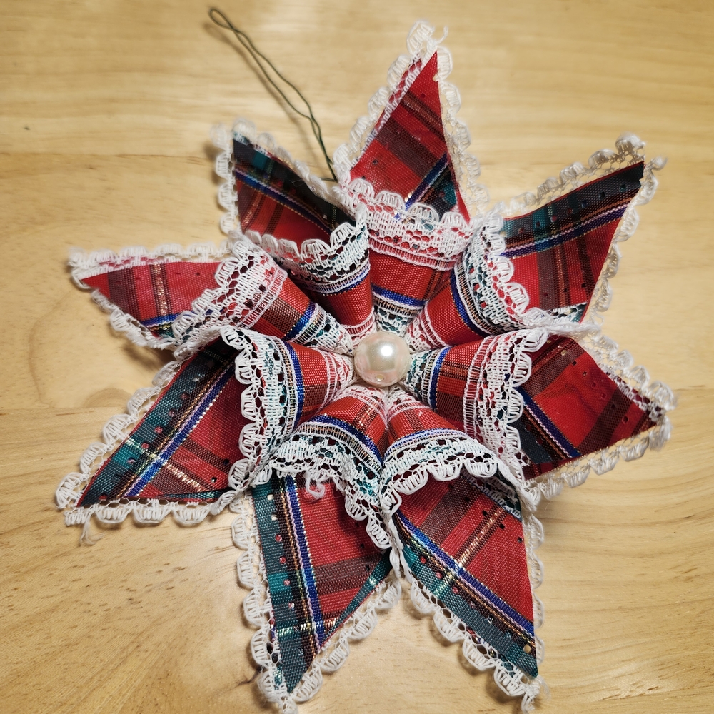 Source Unknown Red and Green Plaid Star Ornament